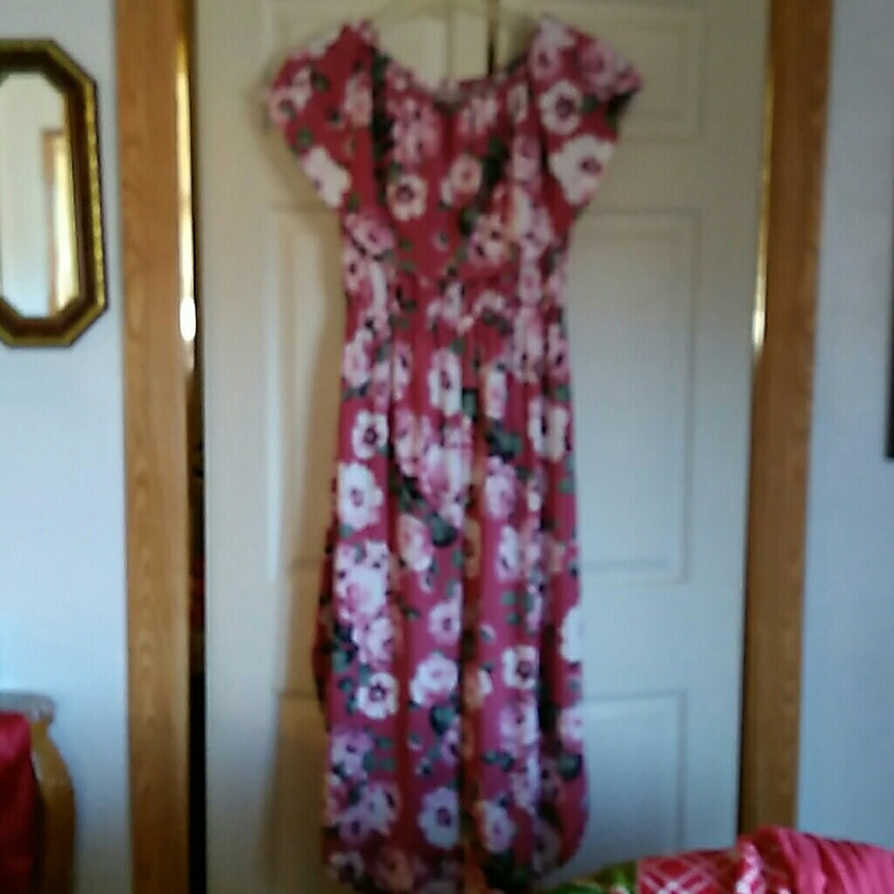 Dress new never worn beautiful